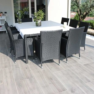 standardowa grubość płytek drenopodobnych zewnętrznych to 2 cm — kopia.webp